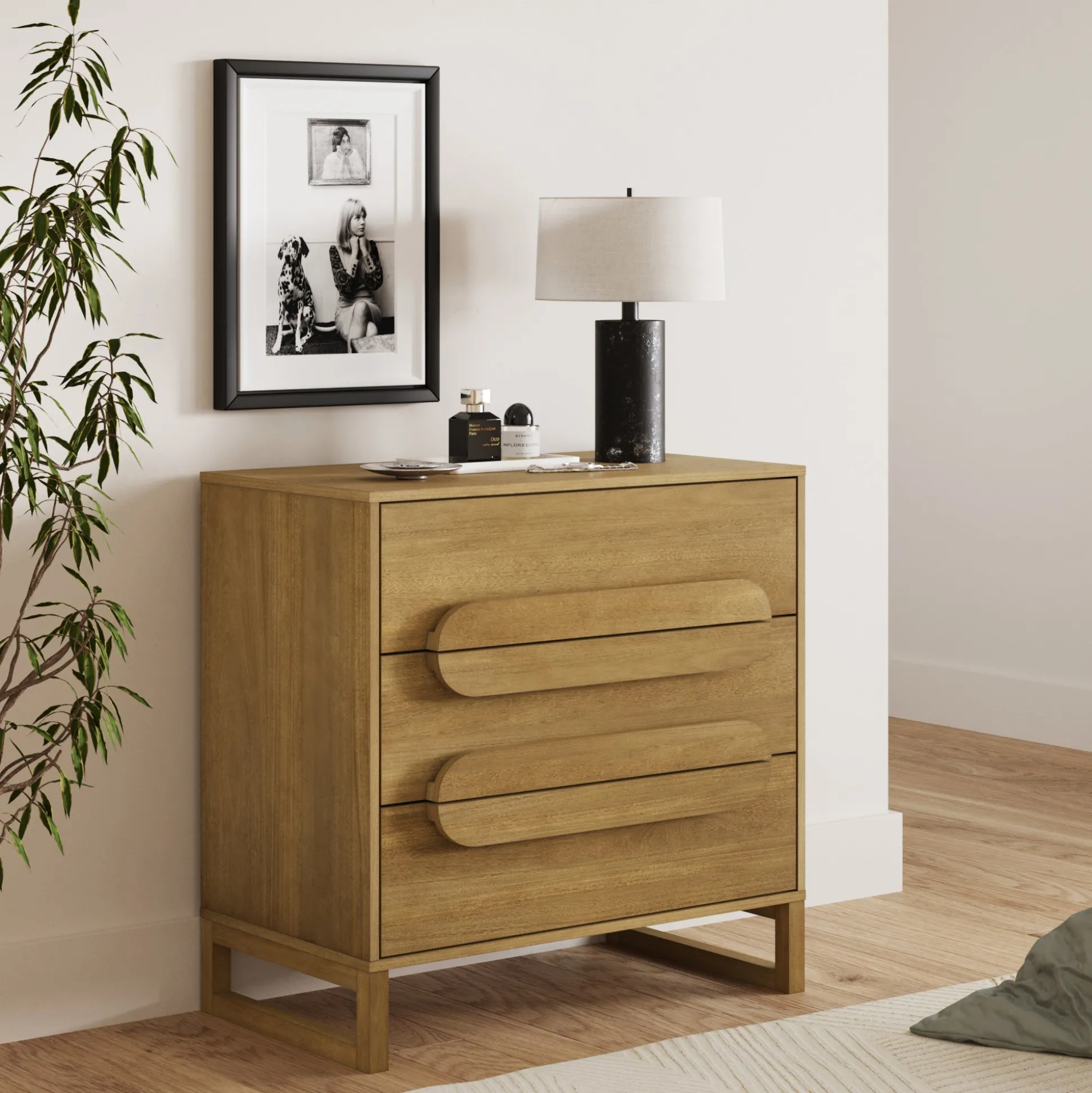 Modern 3-Drawer Solid Wood Dresser with Integrated Handles