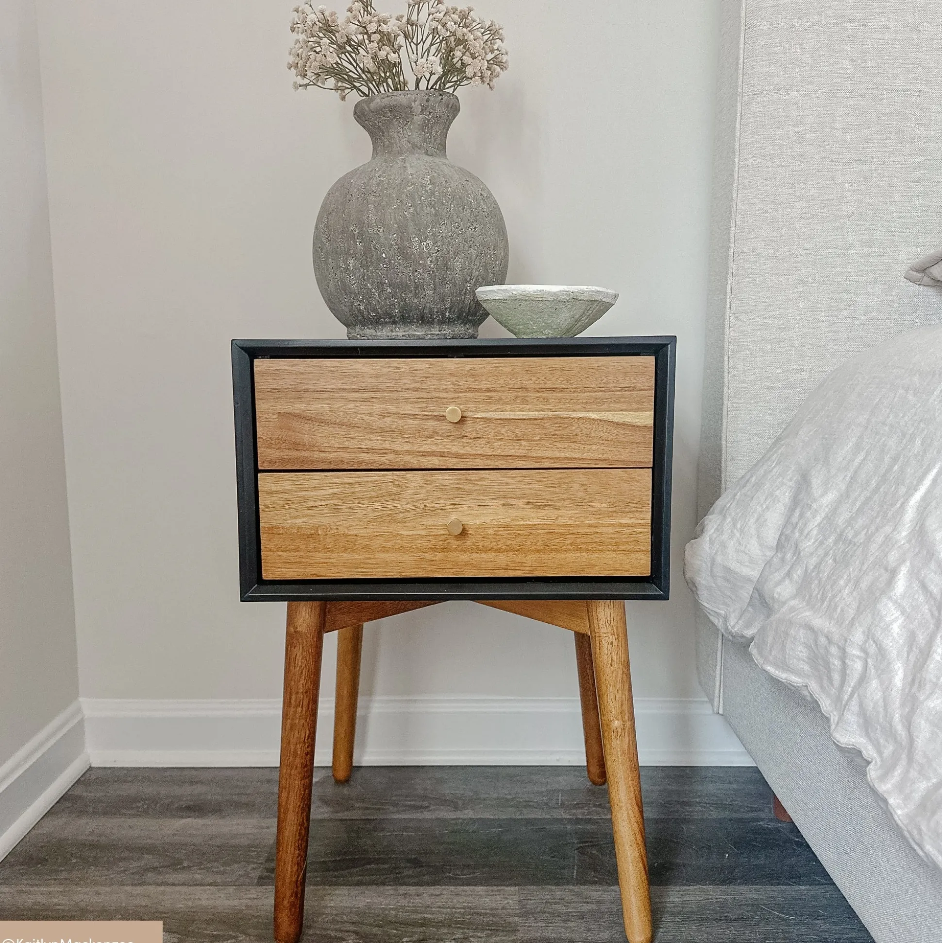 Wood Mid-Century Nightstands Black (Set of 2)