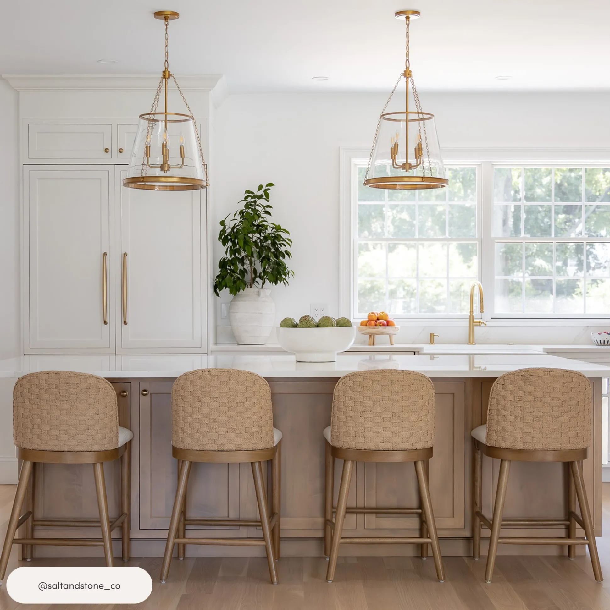 Woven Seagrass Back & Boucle Counter Bar Stool Light Brown (Set of 4)